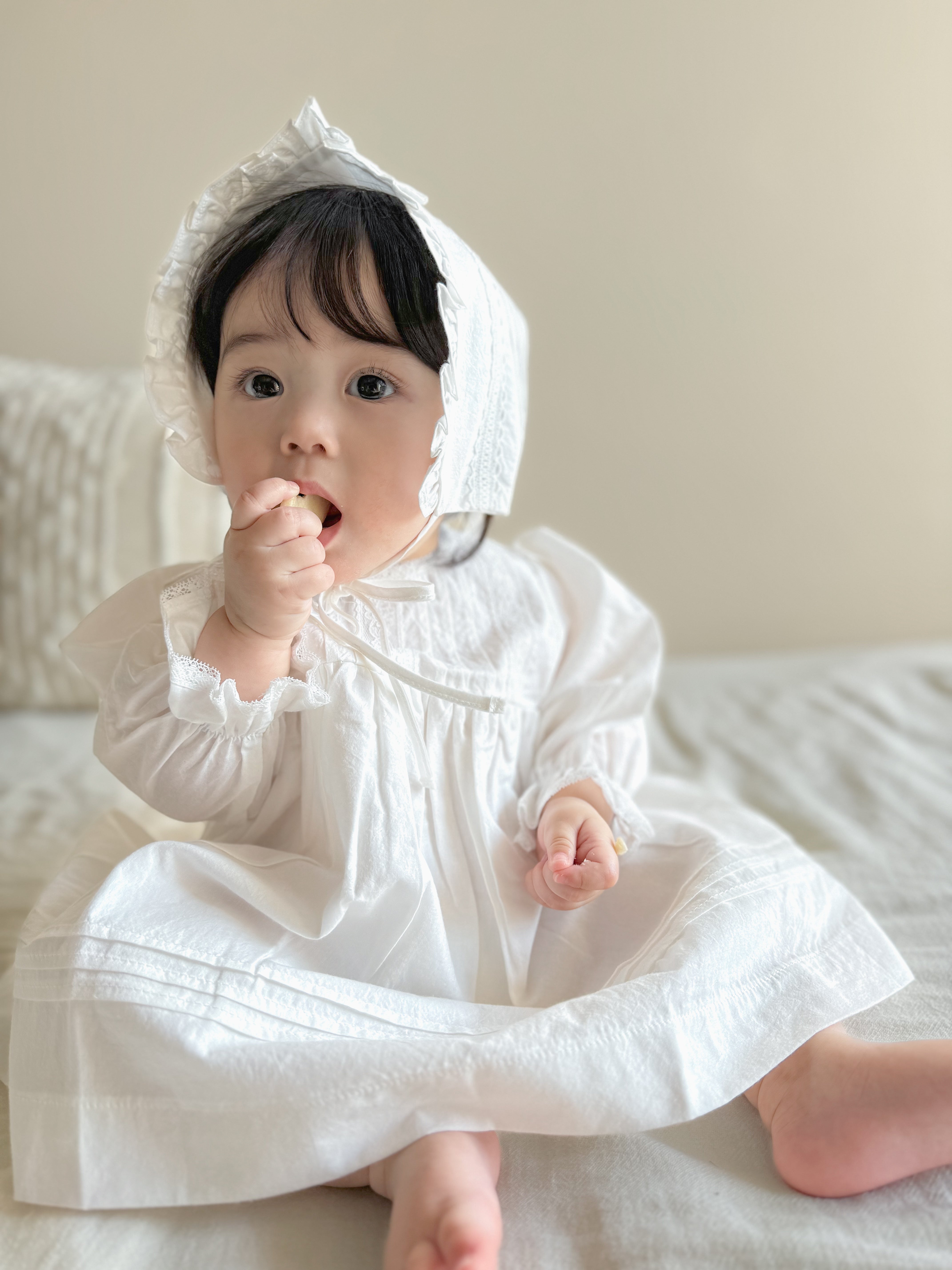 ciel de bébé ベビードレス bonnetホワイト 即納】monbebe / petit pintuck baby dress (bonnet set) – ciel de bébé