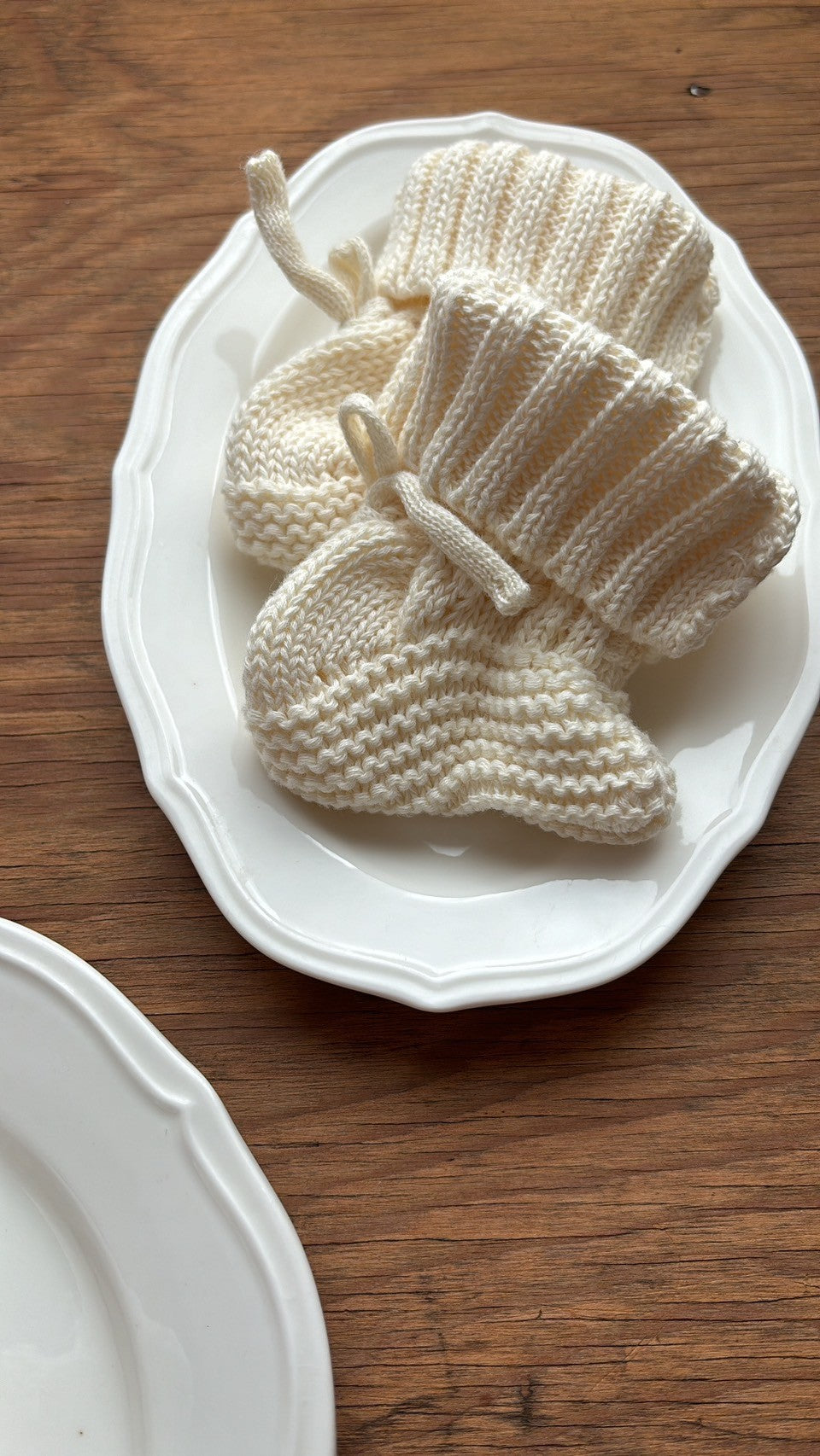 bébé / knit baby shoes