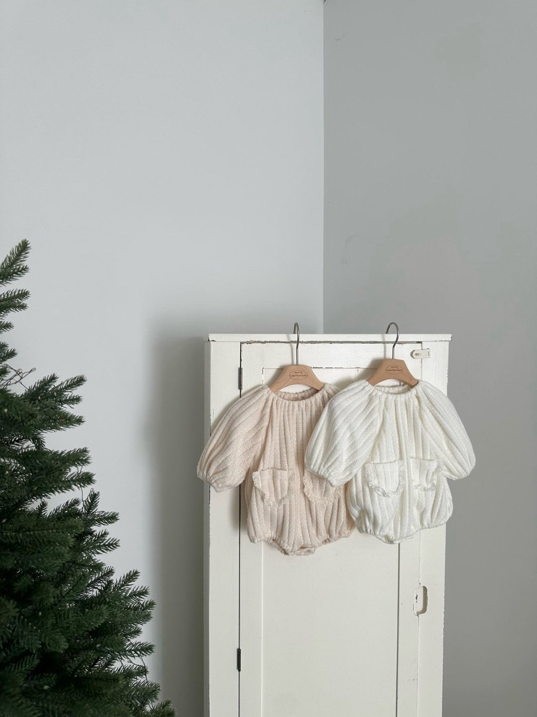 【11/28 ivory/cream S再入荷】 monbebe / Knit bonbon suit(bonnet set)