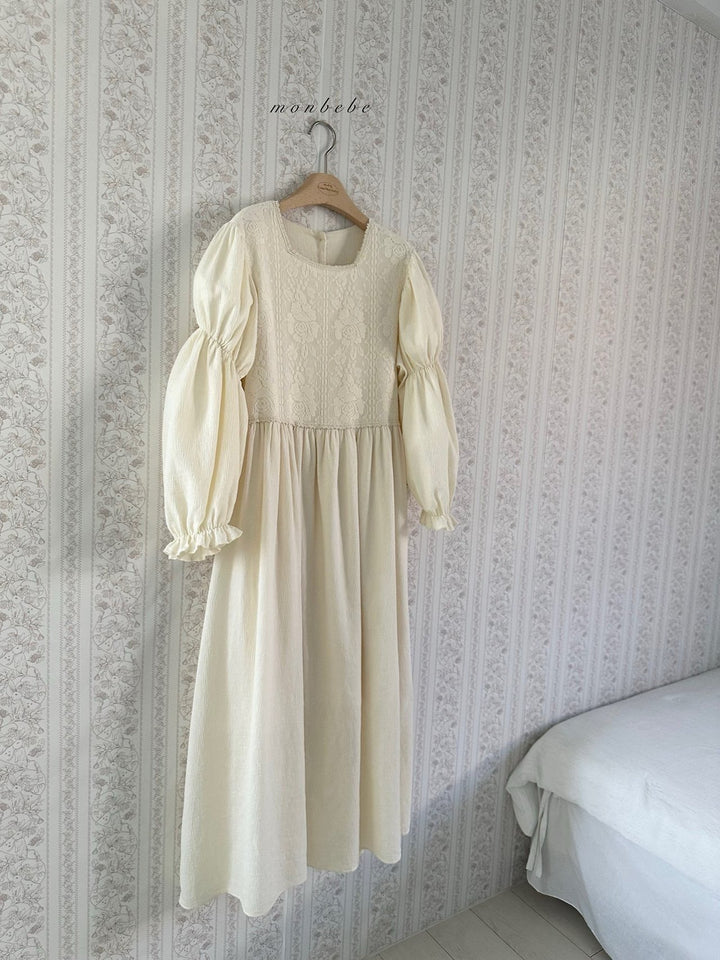 【予約】monbebe /  (mom) Rose Lace Dress