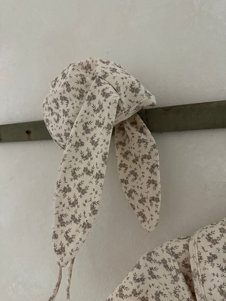 monbebe / Floral cozy suit set (suit+bonnet+bib)t  (petit pas marché)