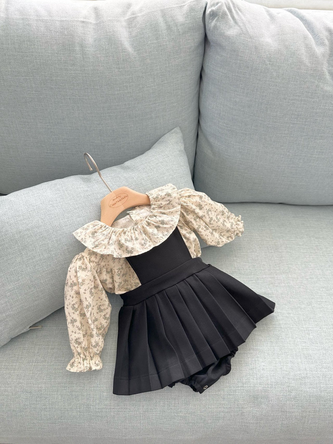 【予約】monbebe / Louis Pleats Suspender Suit