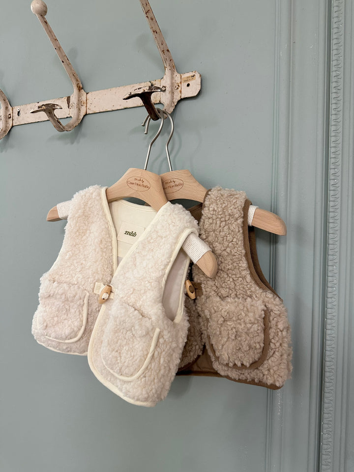 monbebe / Shearling Vest