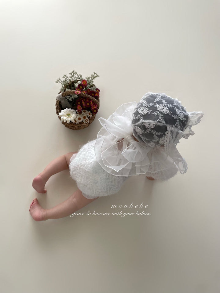 monbebe / Lace bunny bonnet