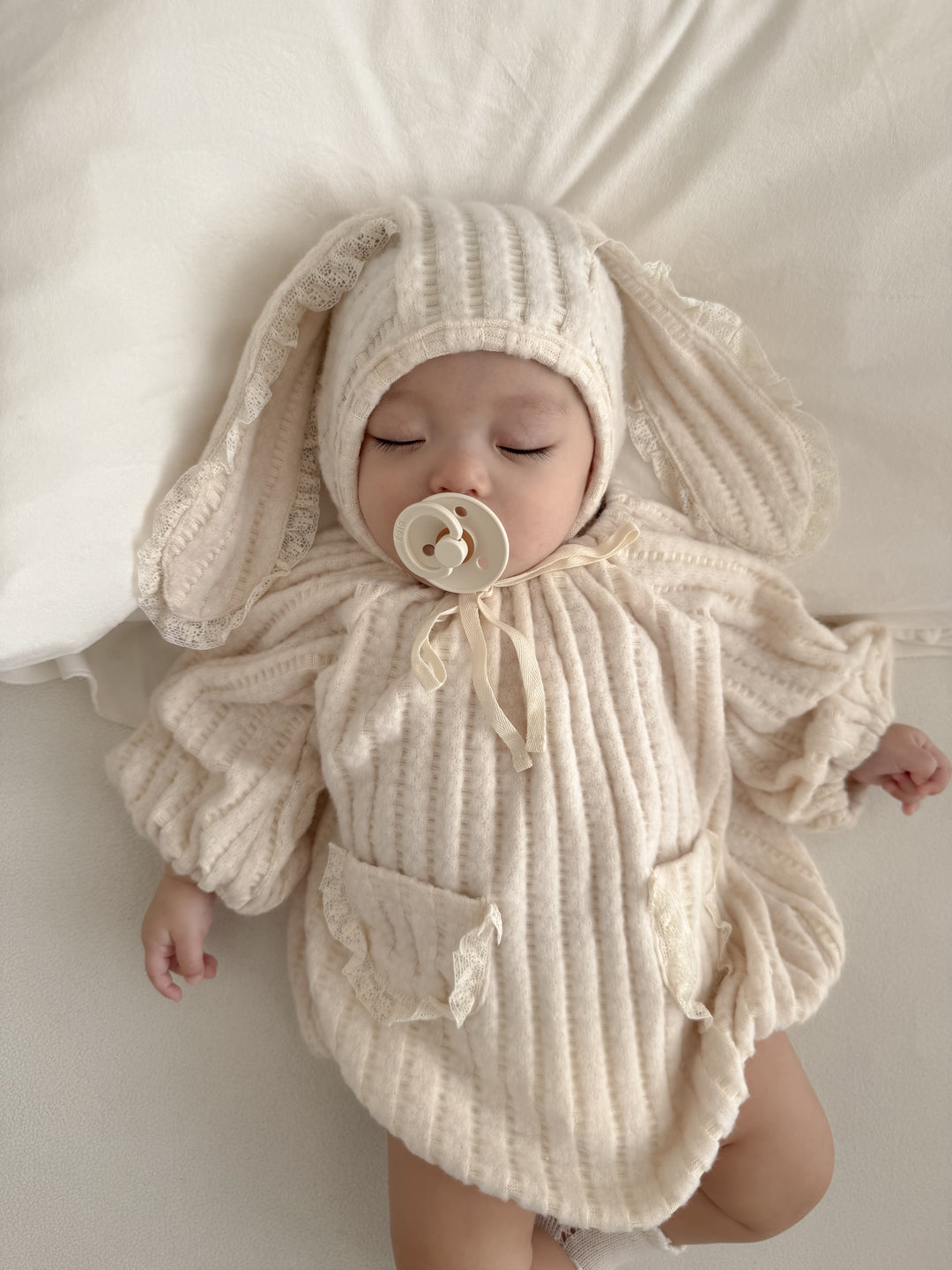 【11/28 ivory/cream S再入荷】 monbebe / Knit bonbon suit(bonnet set)