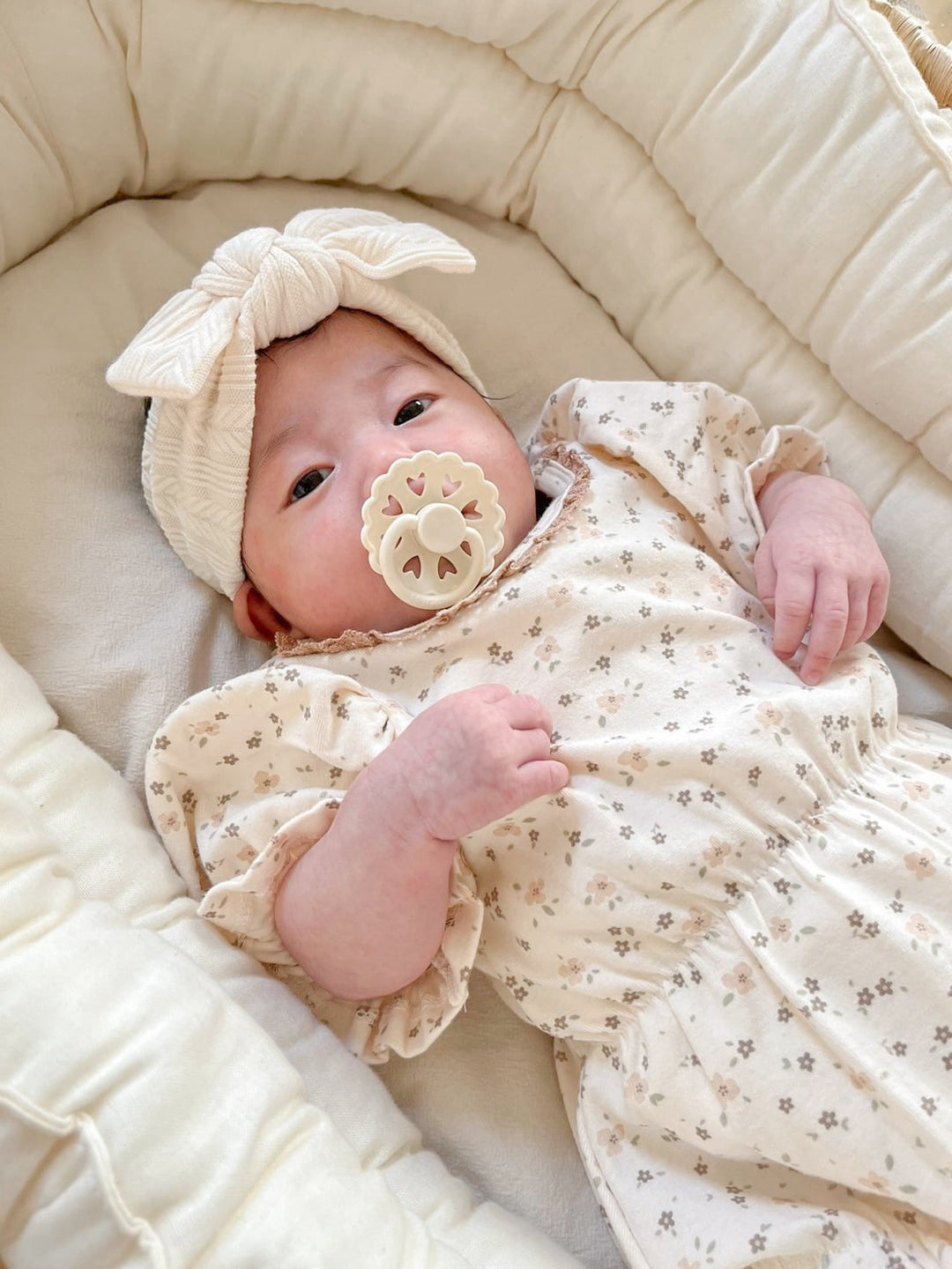 peekaboo  / Bella baby suit