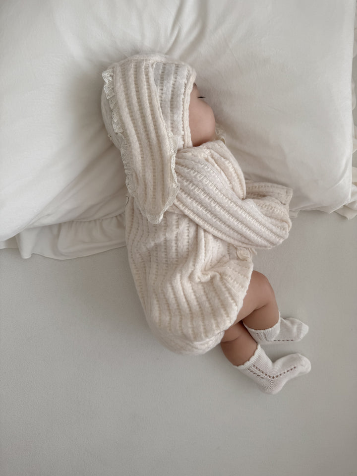 【11/28 ivory/cream S再入荷】 monbebe / Knit bonbon suit(bonnet set)