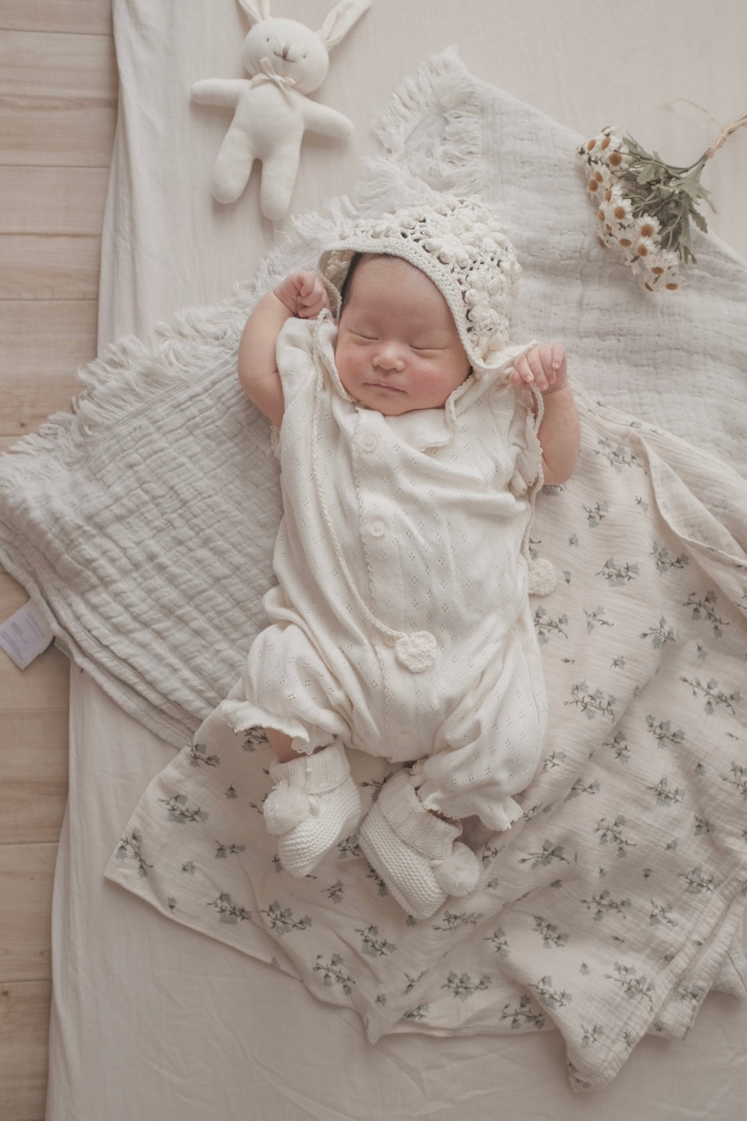 【予約】bébé / (半袖) hana picot lace suit