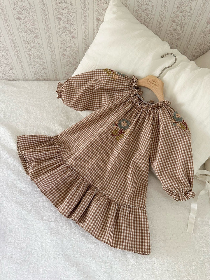 【即納】monbebe / Olivia Embroidery Dress