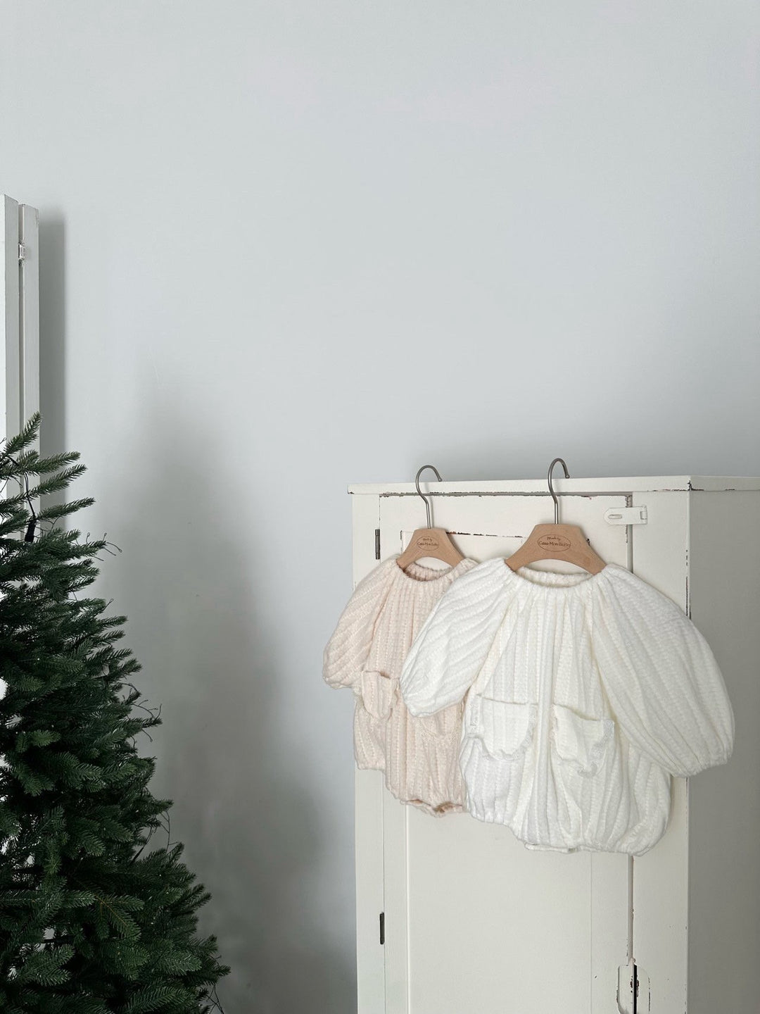 【11/28 ivory/cream S再入荷】 monbebe / Knit bonbon suit(bonnet set)