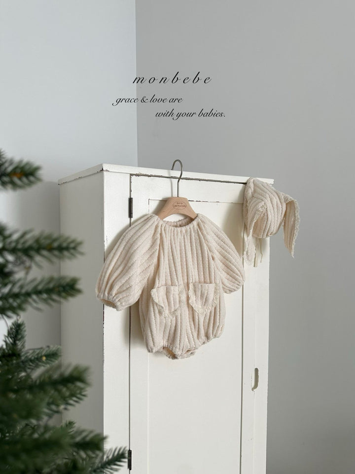 【11/28 ivory/cream S再入荷】 monbebe / Knit bonbon suit(bonnet set)