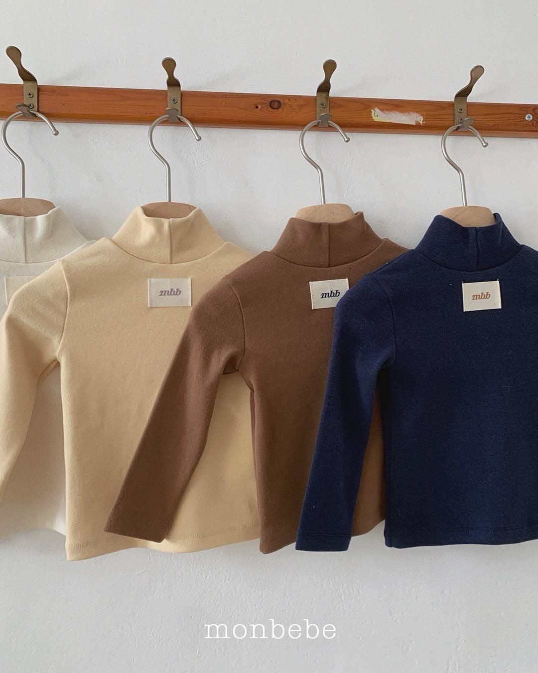 monbebe / MBB Turtleneck Top