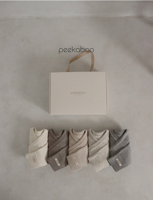 peekaboo / totori newborn set