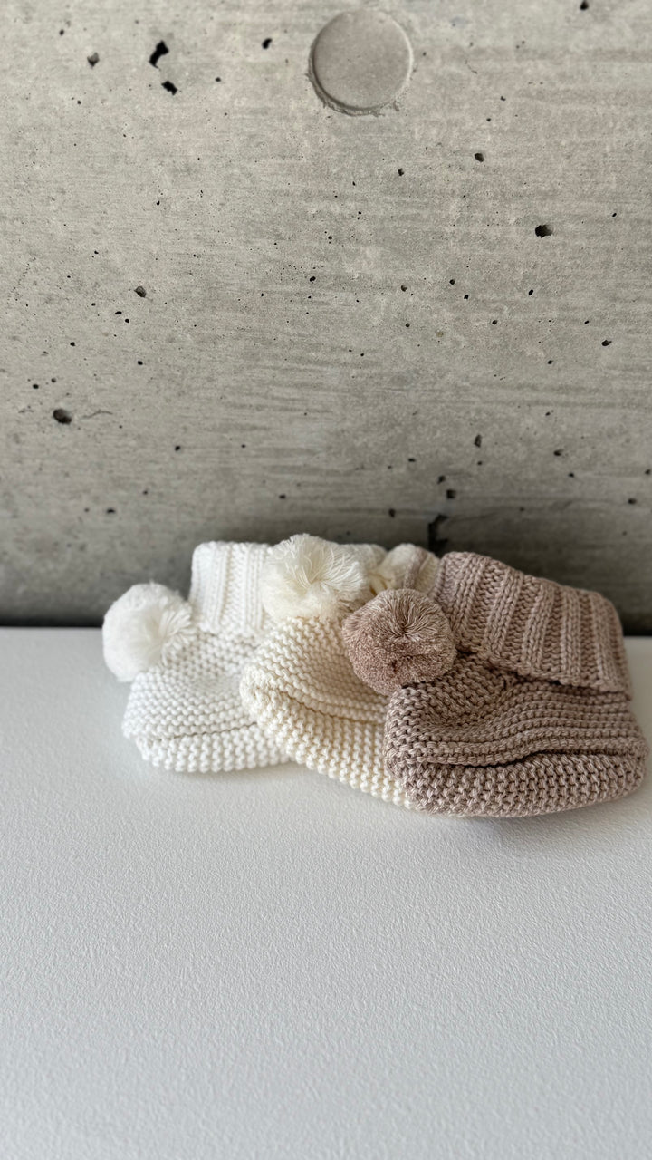 bébé / knit pompom shoes