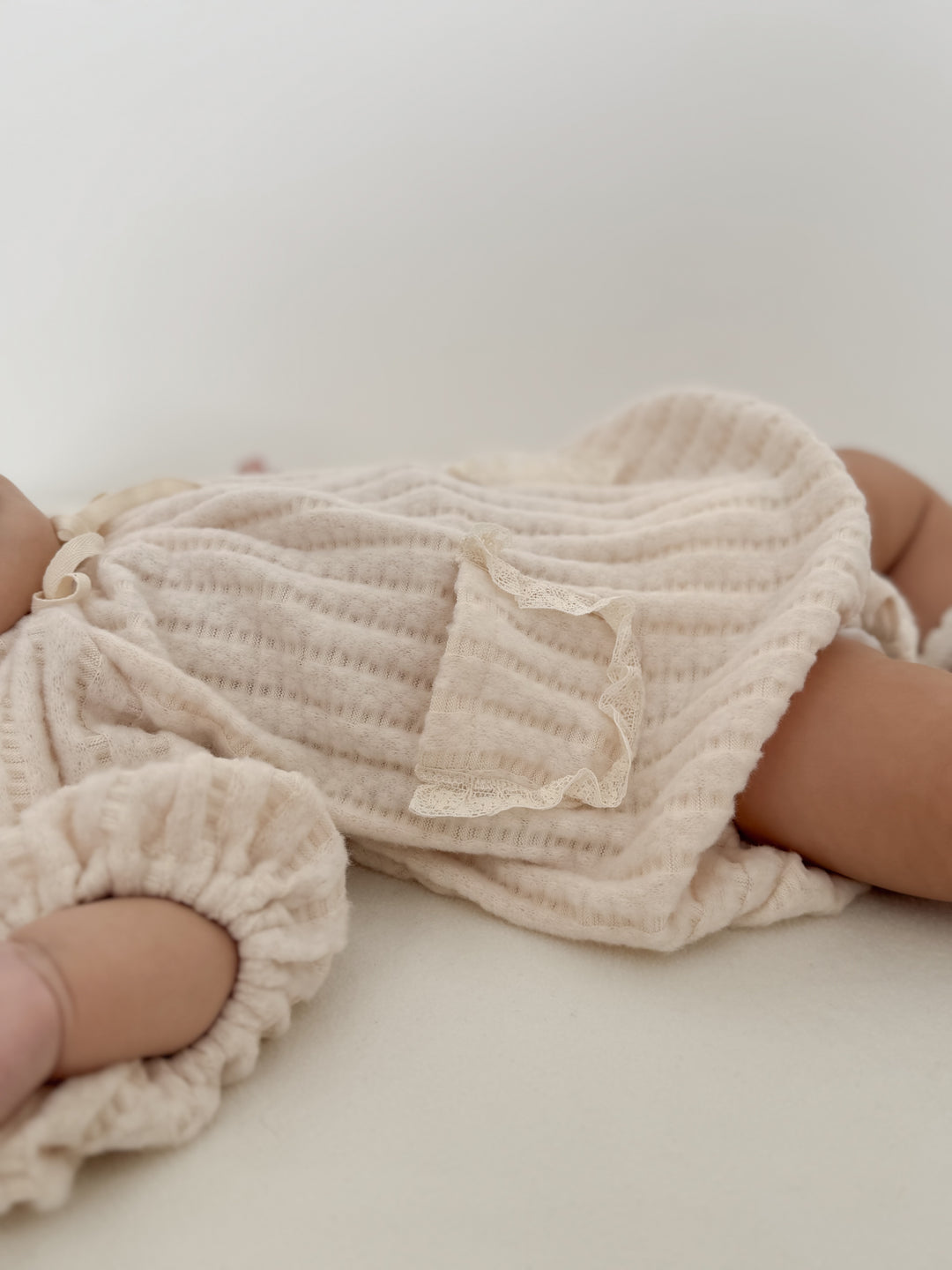 【11/28 ivory/cream S再入荷】 monbebe / Knit bonbon suit(bonnet set)