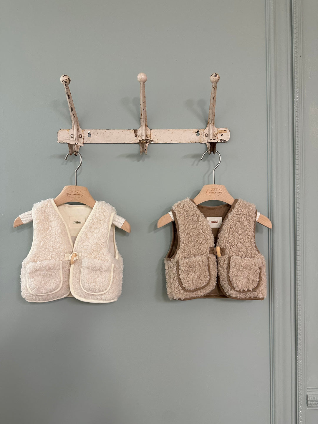 monbebe / Shearling Vest
