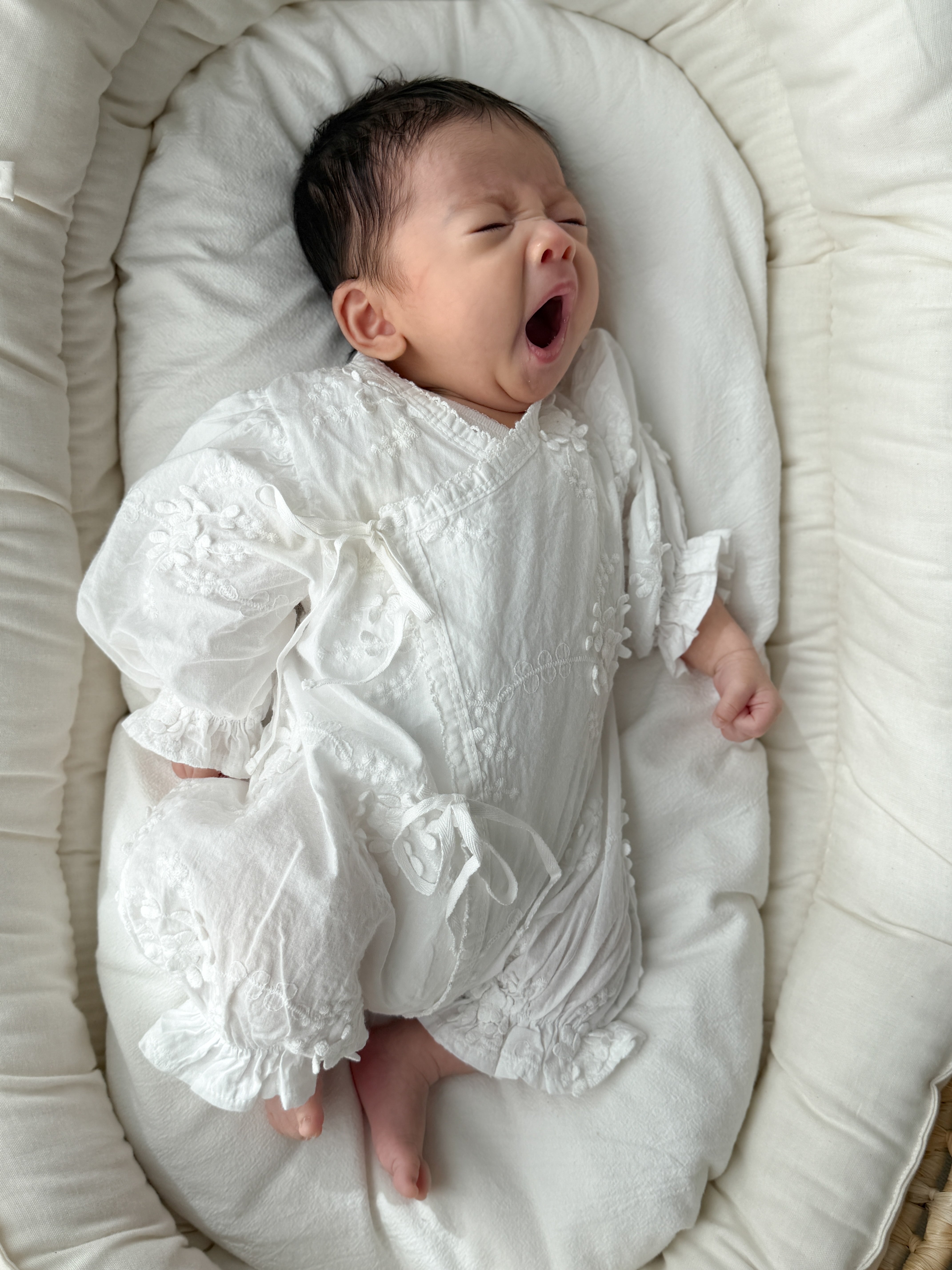 本日限定価格 ! monbebe Flora suit＆ボンネットセット 即納】monbebe / Flora newborn suit – ciel de bébé
