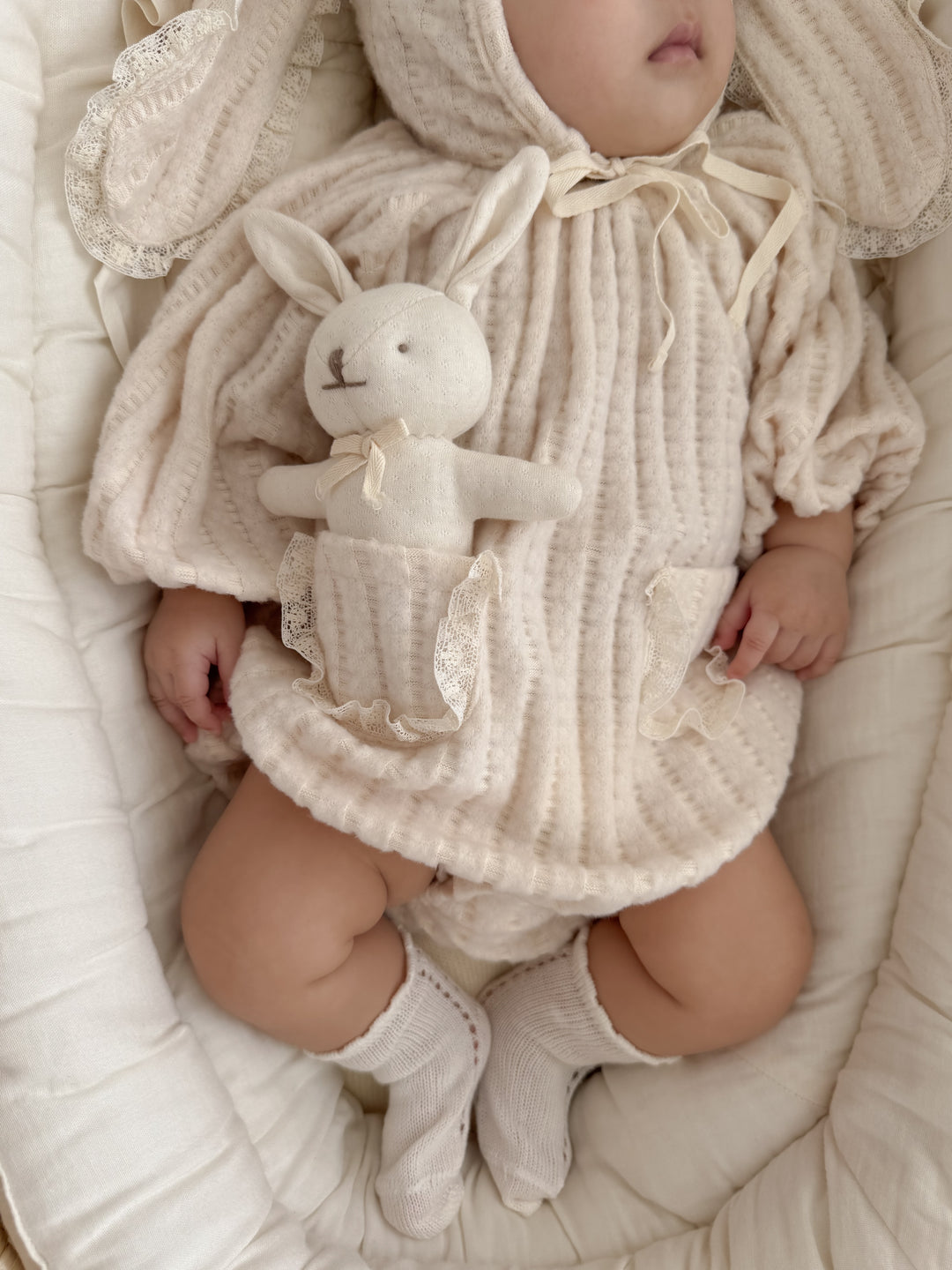 【11/28 ivory/cream S再入荷】 monbebe / Knit bonbon suit(bonnet set)