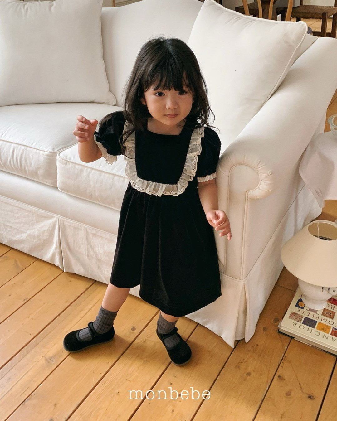 monbebe / Anna Velvet Dress