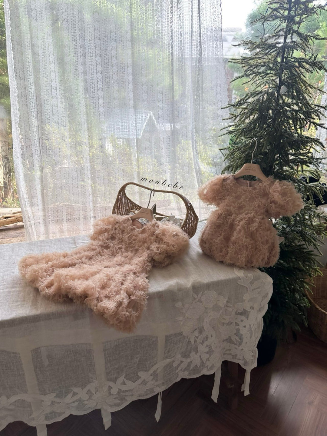 【新作 11/12発売 】monbebe / Blanc Shasha suit