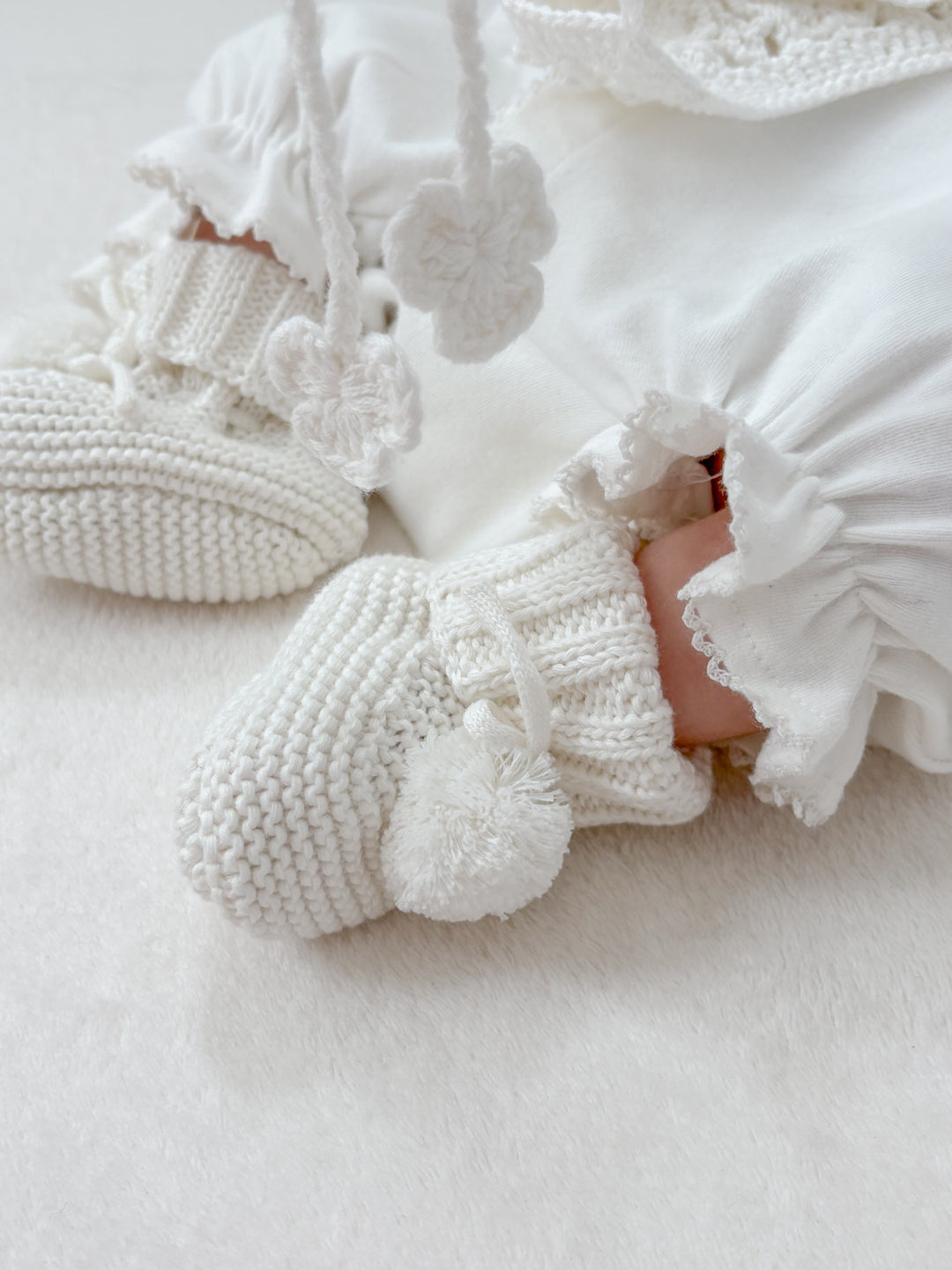 bébé / knit pompom shoes