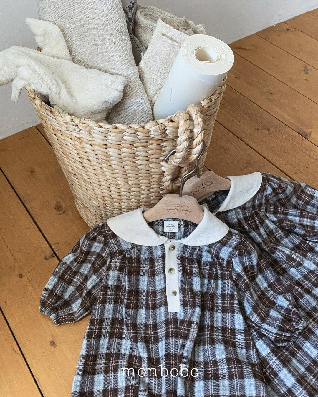 monbebe / Lovey Check Suit