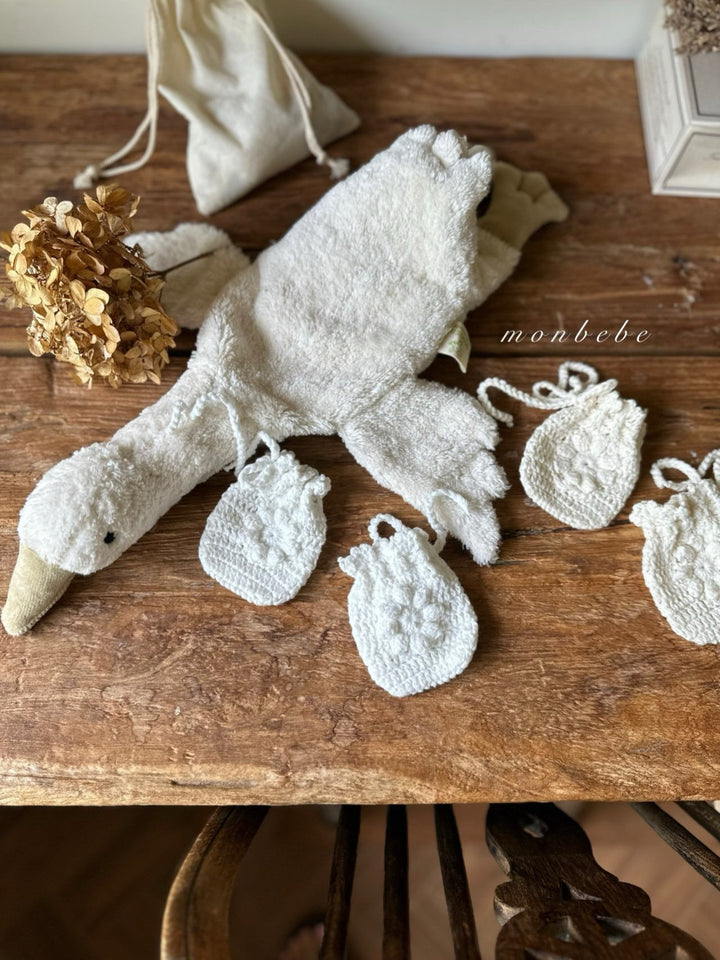 monbebe / handmade mittens