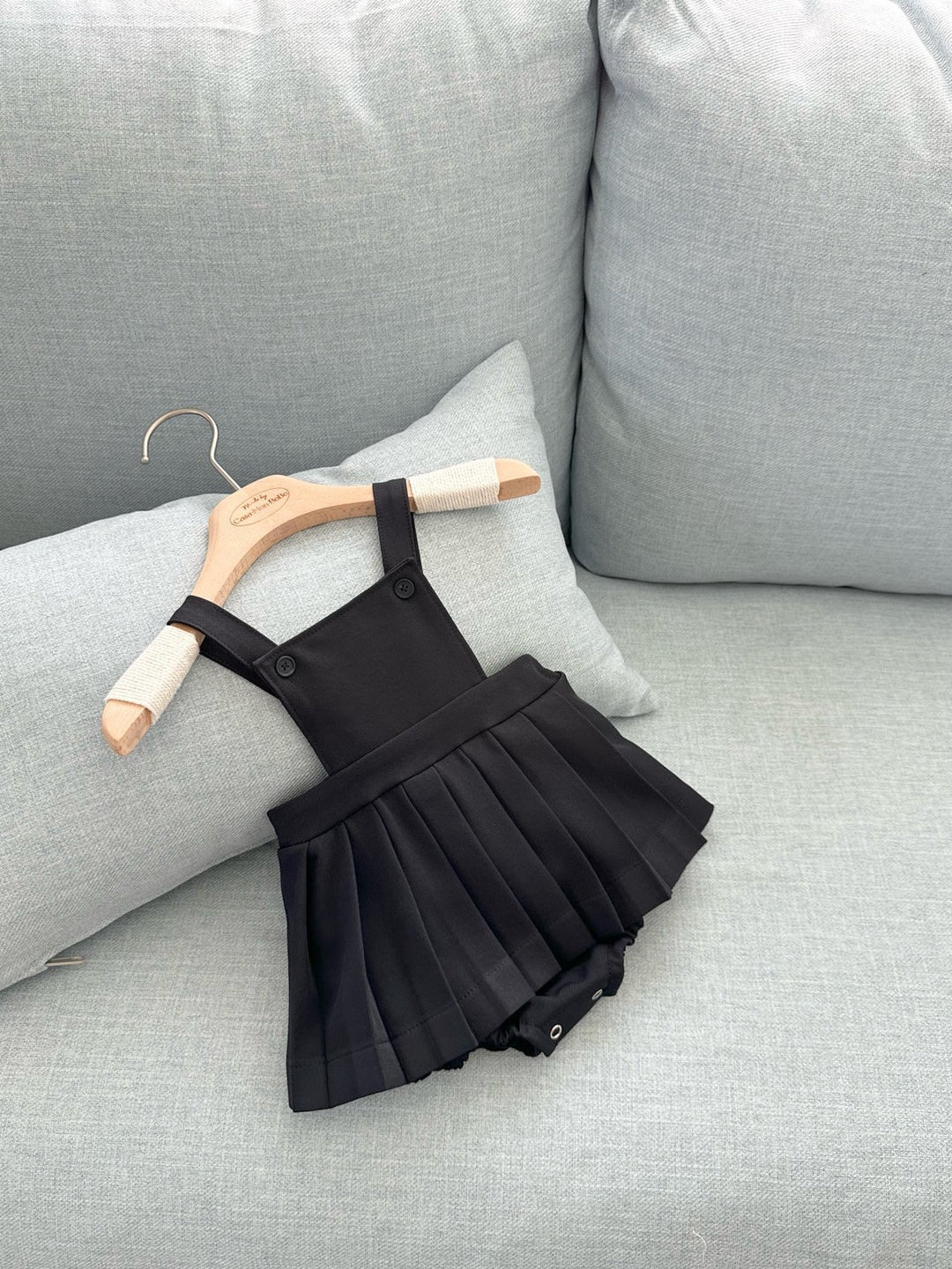 【予約】monbebe / Louis Pleats Suspender Suit