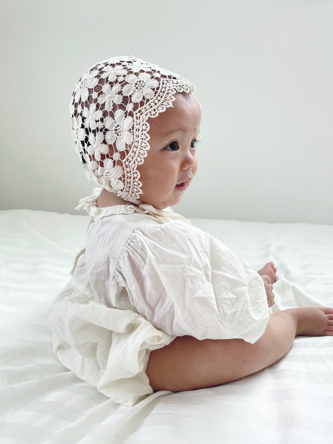 marron / Lace bonnet