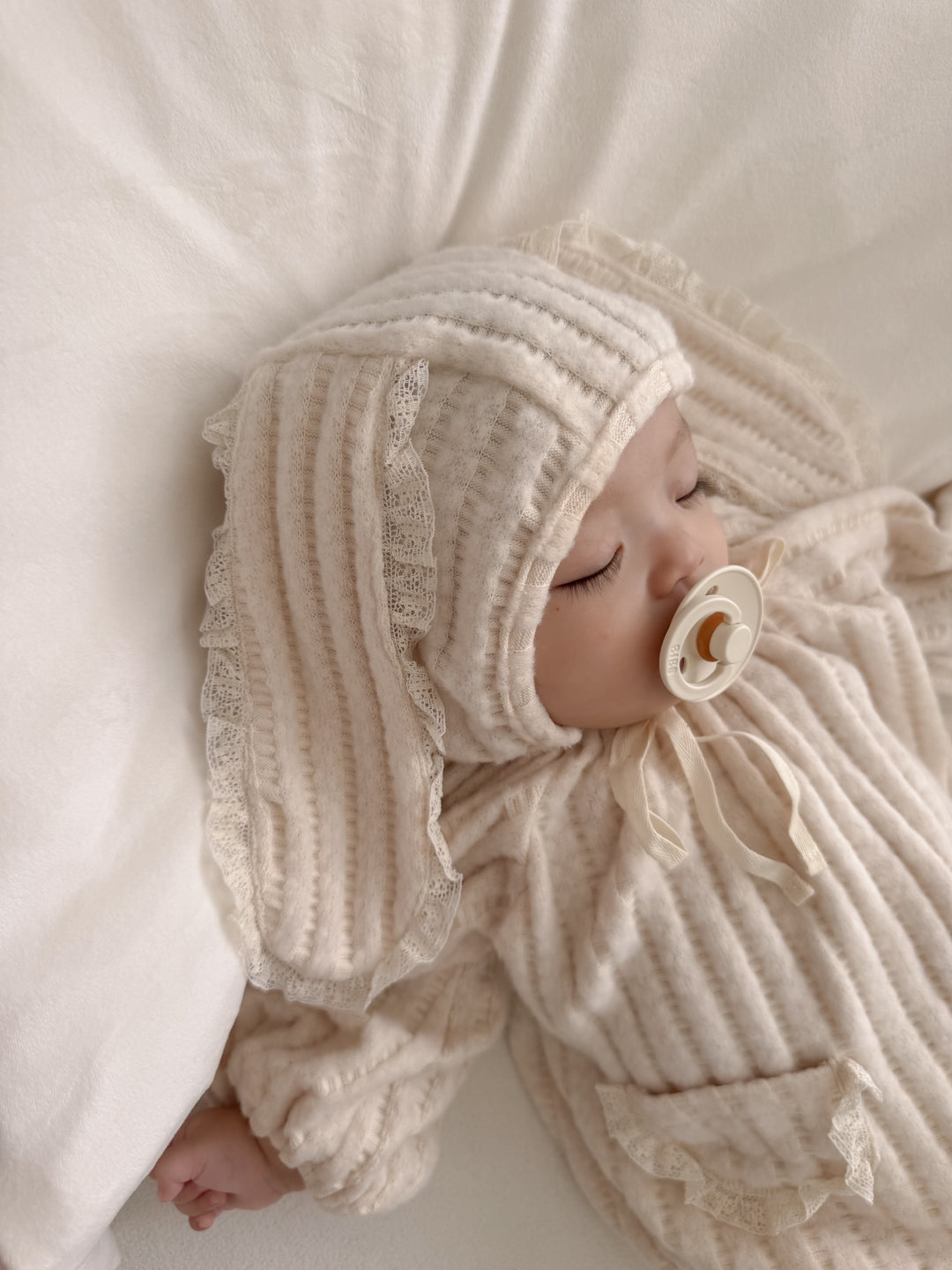 【11/28 ivory/cream S再入荷】 monbebe / Knit bonbon suit(bonnet set)