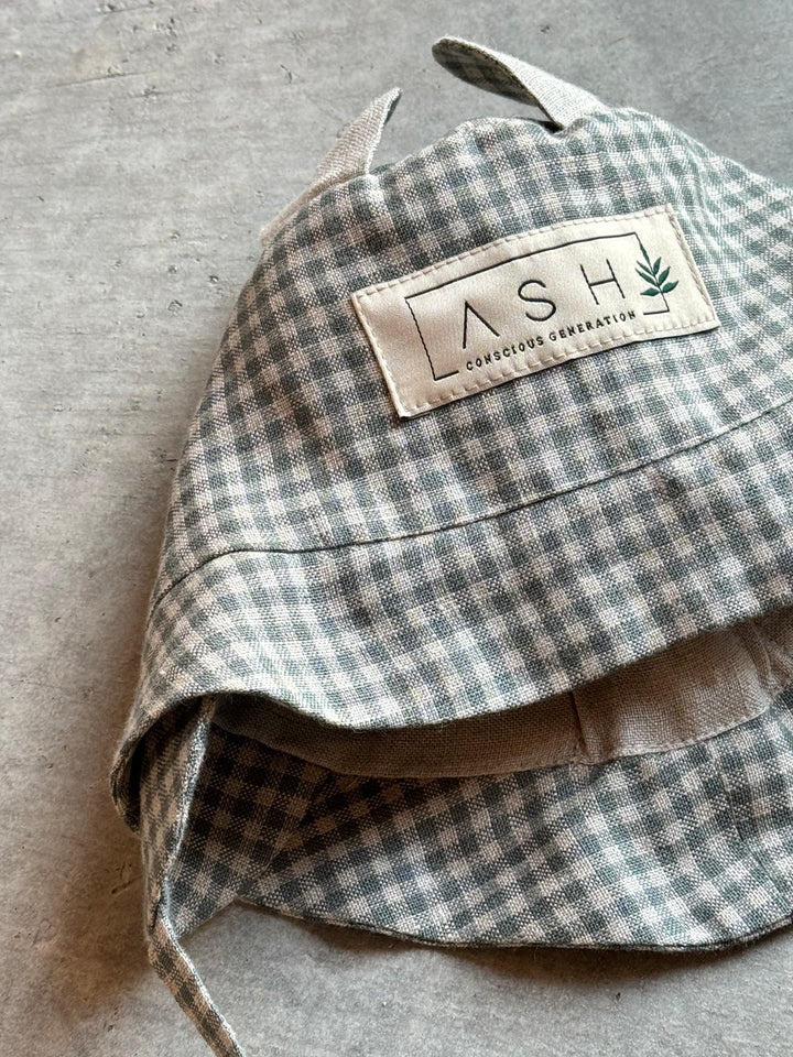 ASH Generation /  bear hat (straight / basil gingham)