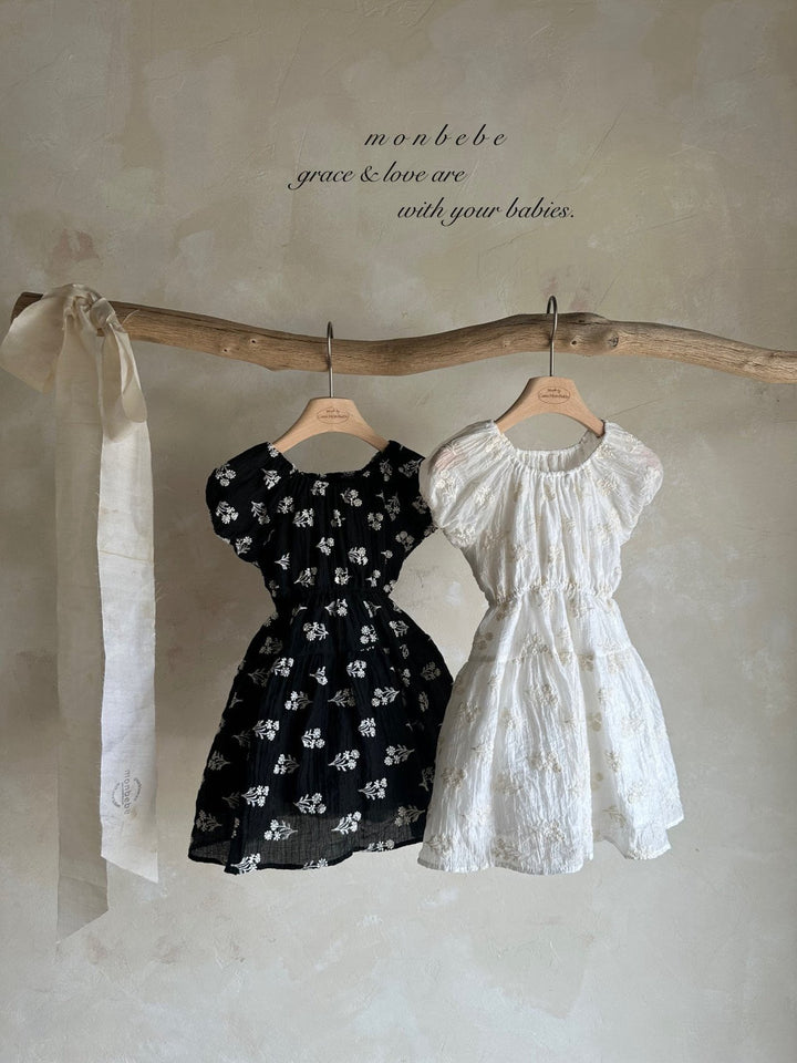 monbebe / Poponia dress