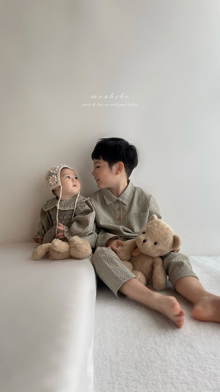 monbebe / Autumn Zimmer frill suit