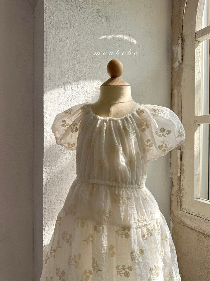 monbebe / Poponia dress