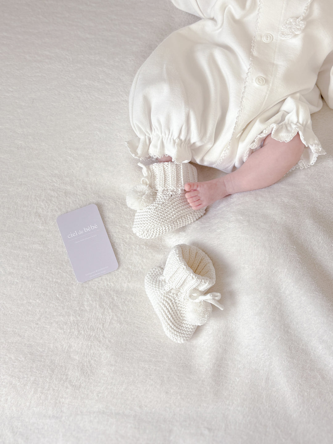 bébé / knit pompom shoes