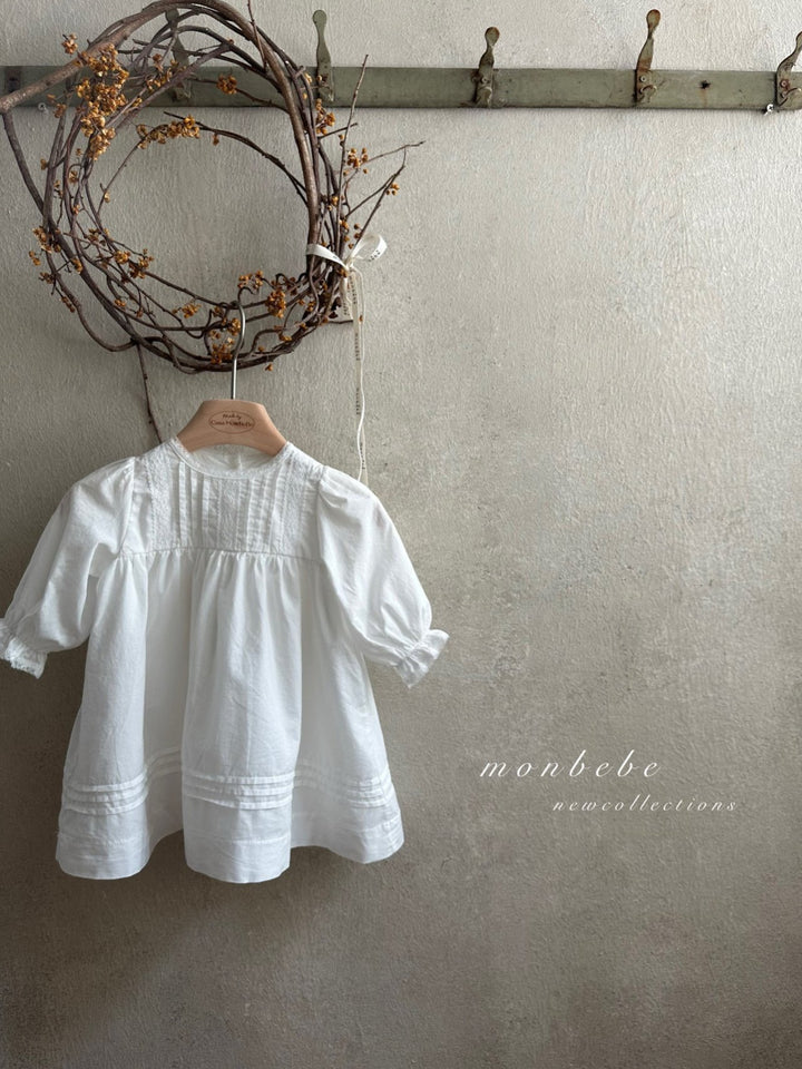 monbebe /  petit pintuck baby dress (bonnet set)