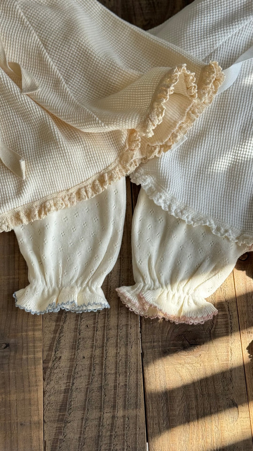 【11/17 再入荷】 monbebe / waffle frill poncho