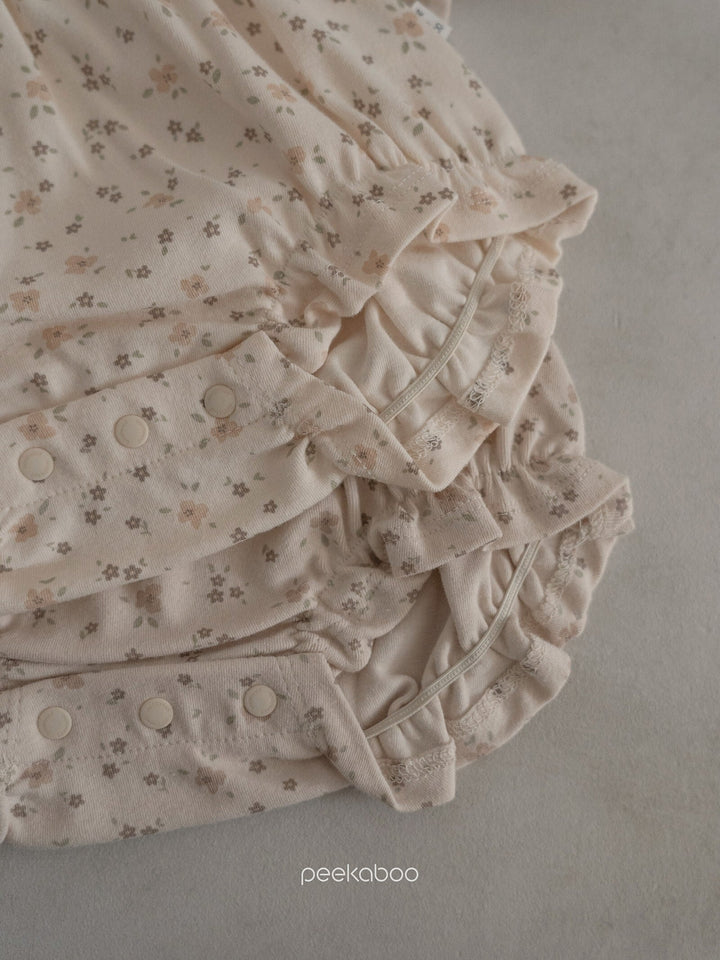 peekaboo  / Bella baby suit
