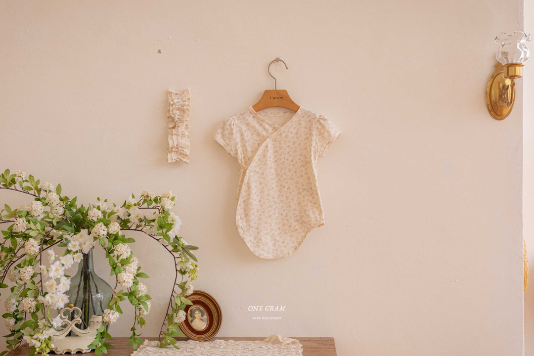 1gram  / Jenna Bennet Suit with Band