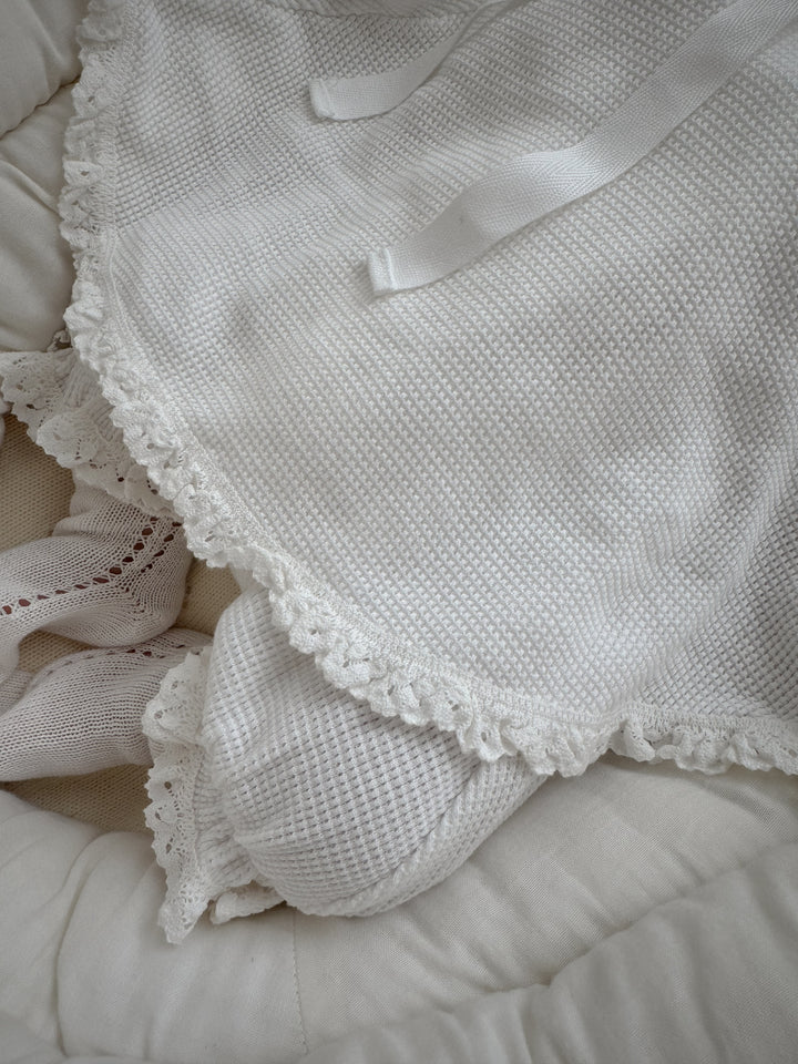 【9/19 21:00販売開始】 monbebe / waffle frill poncho