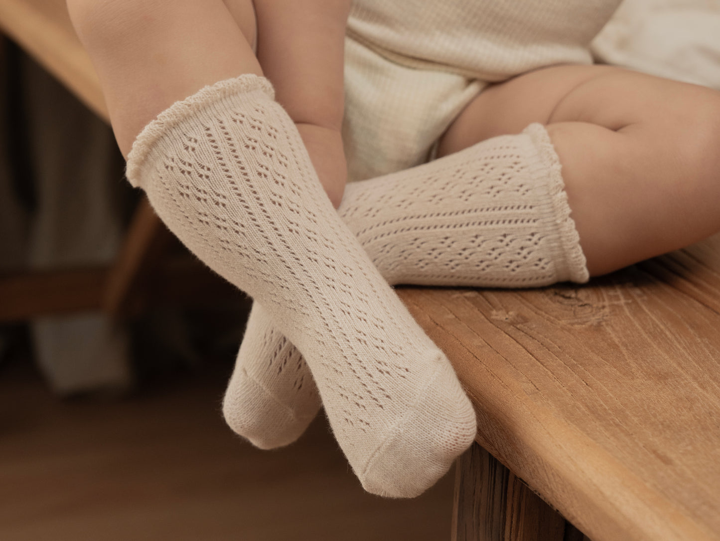 Peekaboo / Flower knee socks