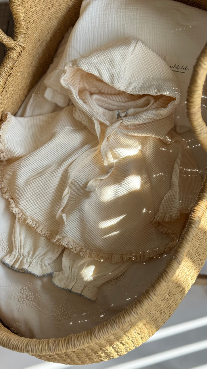 【11/17 再入荷】 monbebe / waffle frill poncho