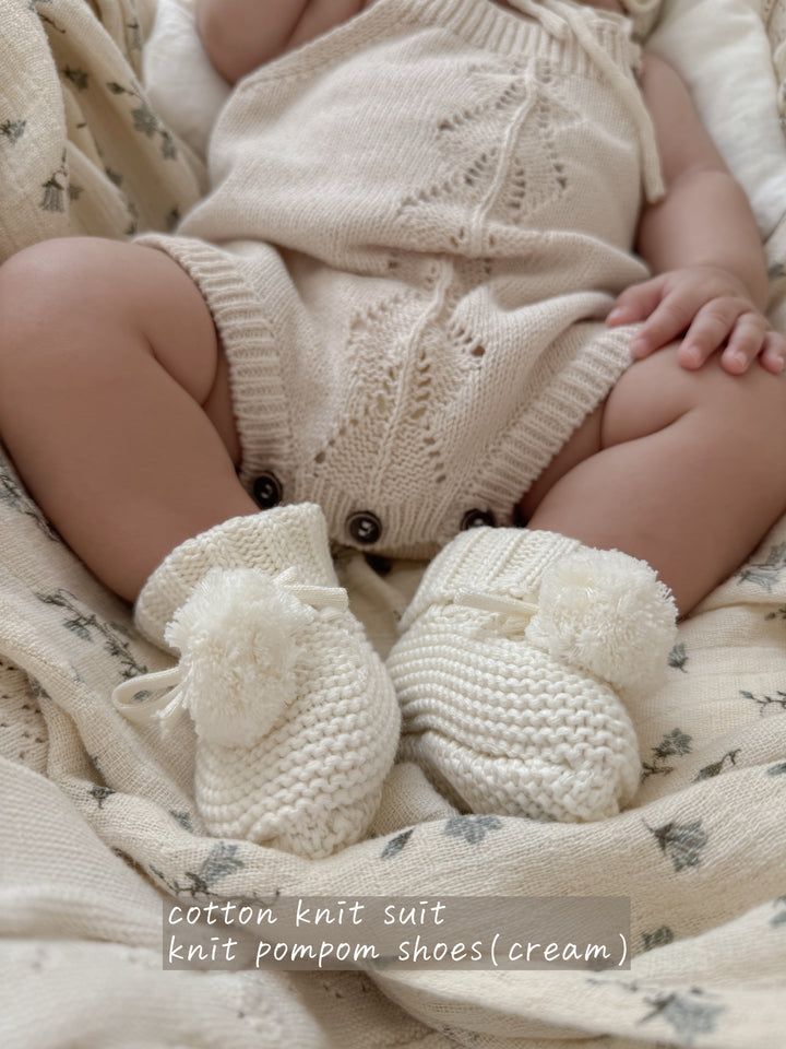 bébé / knit pompom shoes