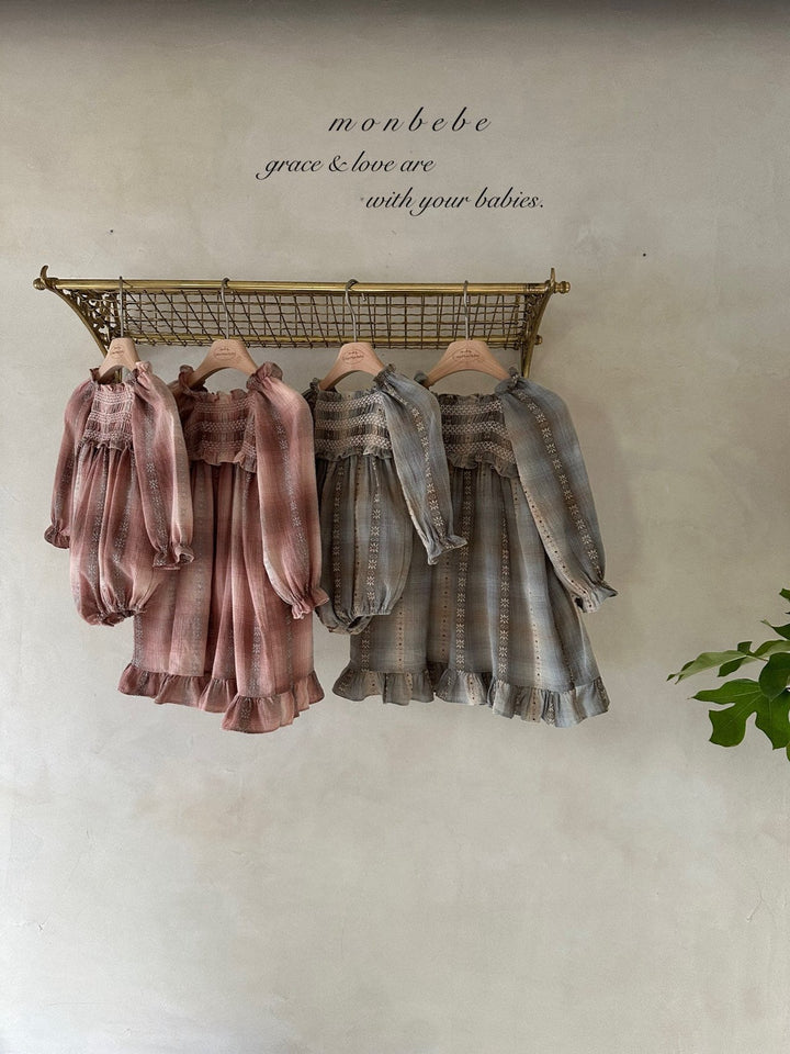 monbebe / Lara check dress