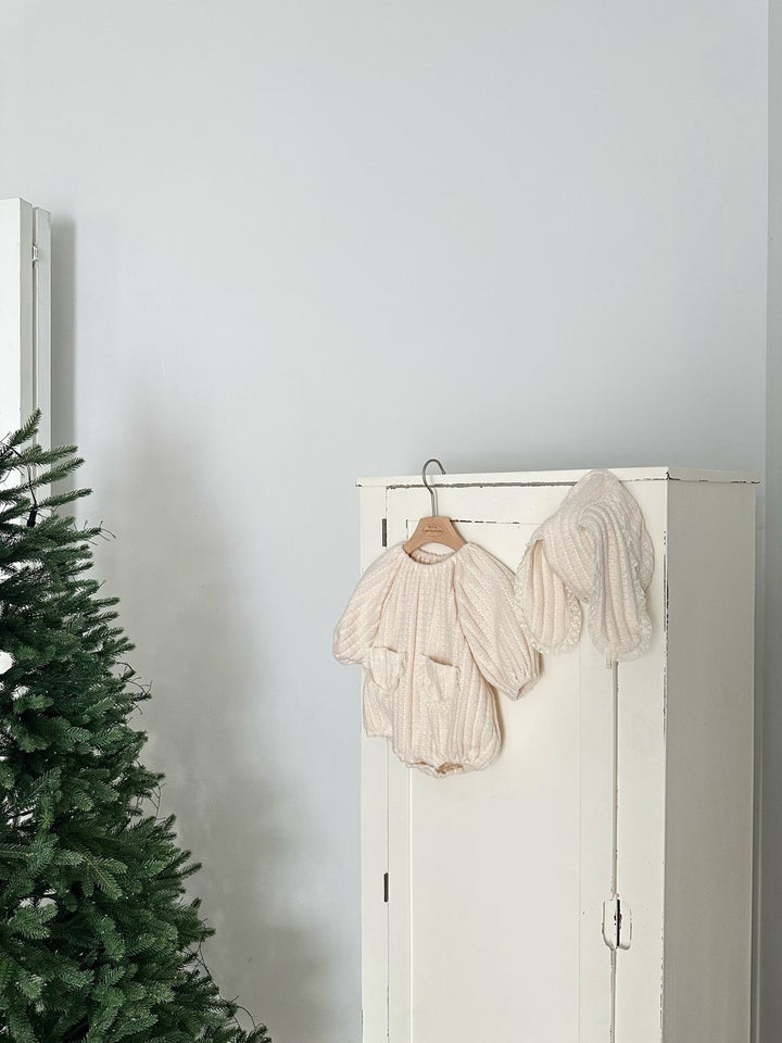 【11/28 ivory/cream S再入荷】 monbebe / Knit bonbon suit(bonnet set)