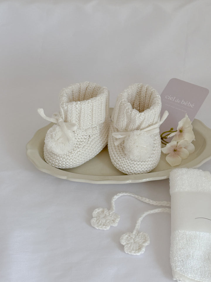 bébé / knit pompom shoes