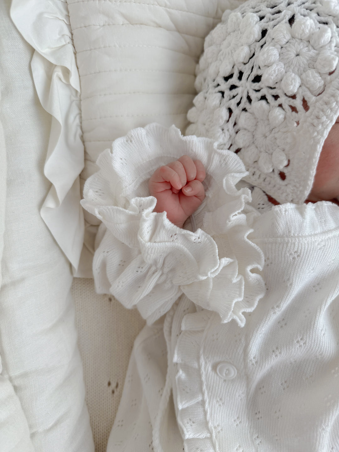 bébé / (長袖) whipped frill suit