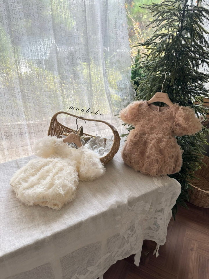 【新作 11/12発売 】monbebe / Blanc Shasha suit