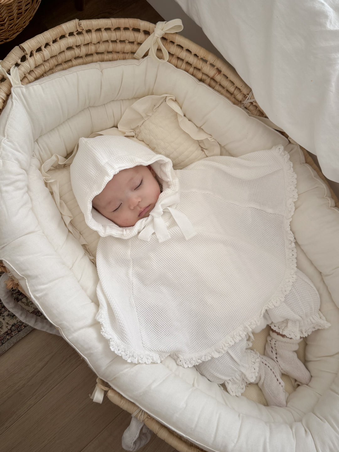 【9/19 21:00販売開始】 monbebe / waffle frill poncho