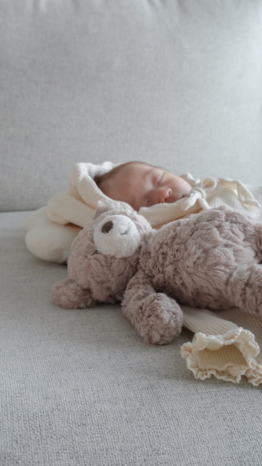 【11/17 再入荷】 monbebe / waffle frill poncho